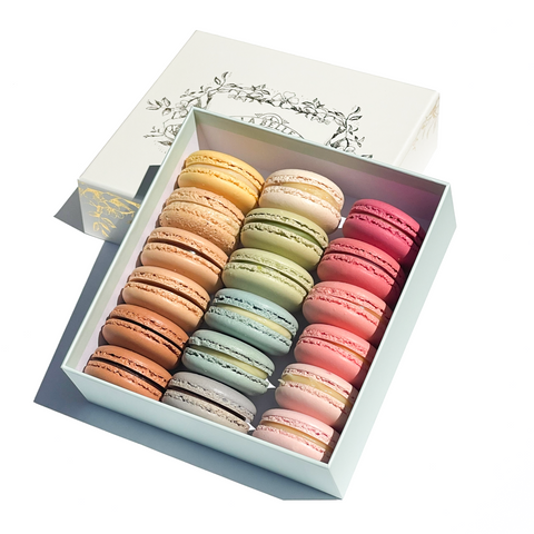Assorted 18 macarons