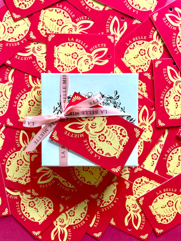 LUNAR NEW YEAR Macaron Selection – 30 piece gift box